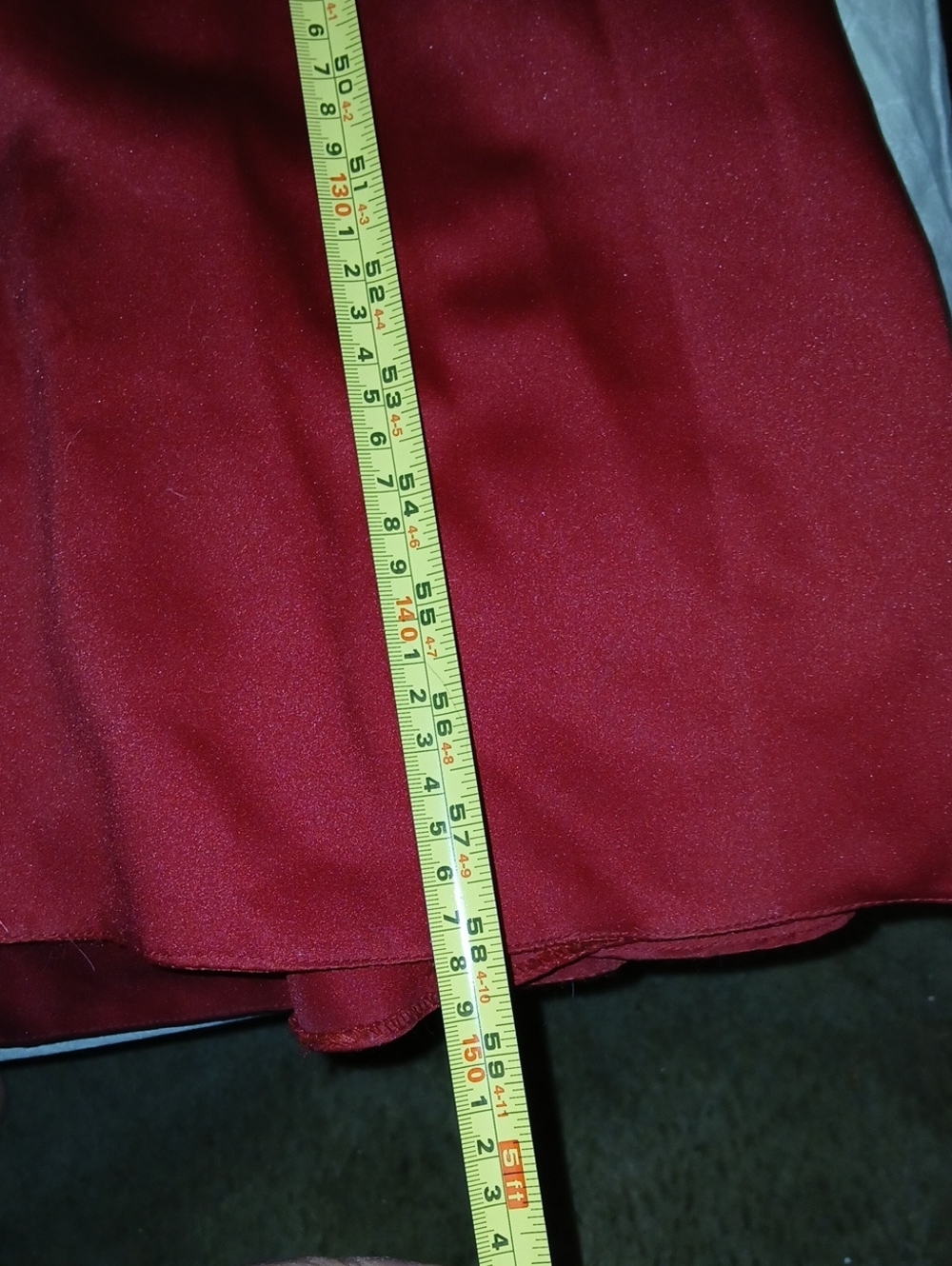 Elegant Red Puff-Sleeve Evening Gown - Picture 11 of 11